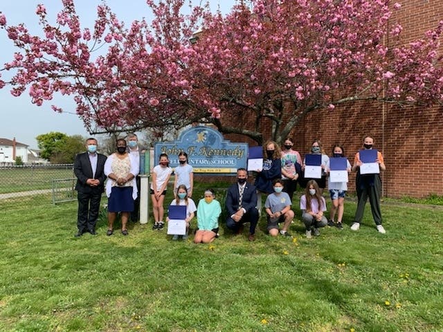 News small post card thumbnail