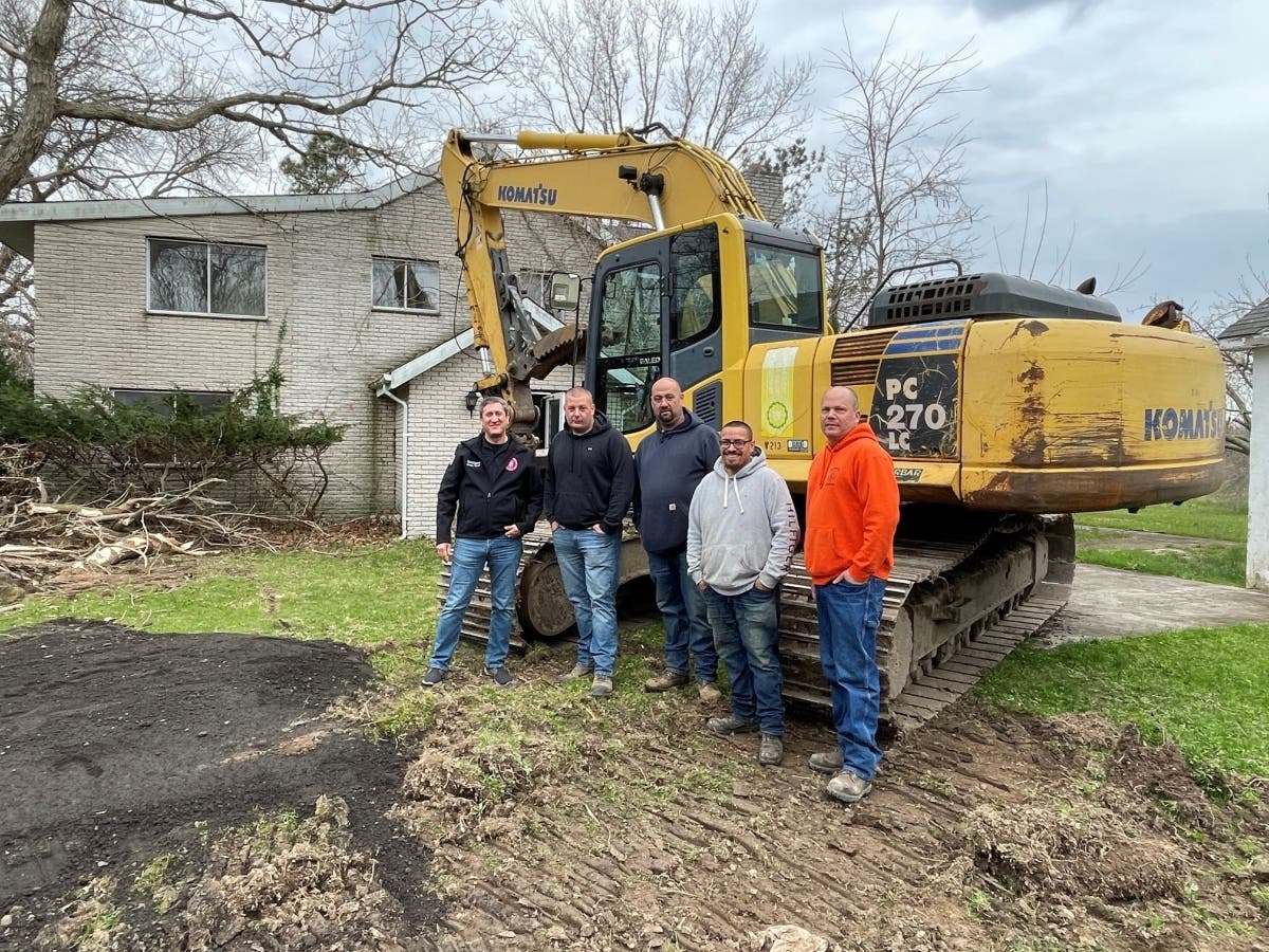 News small post card thumbnail