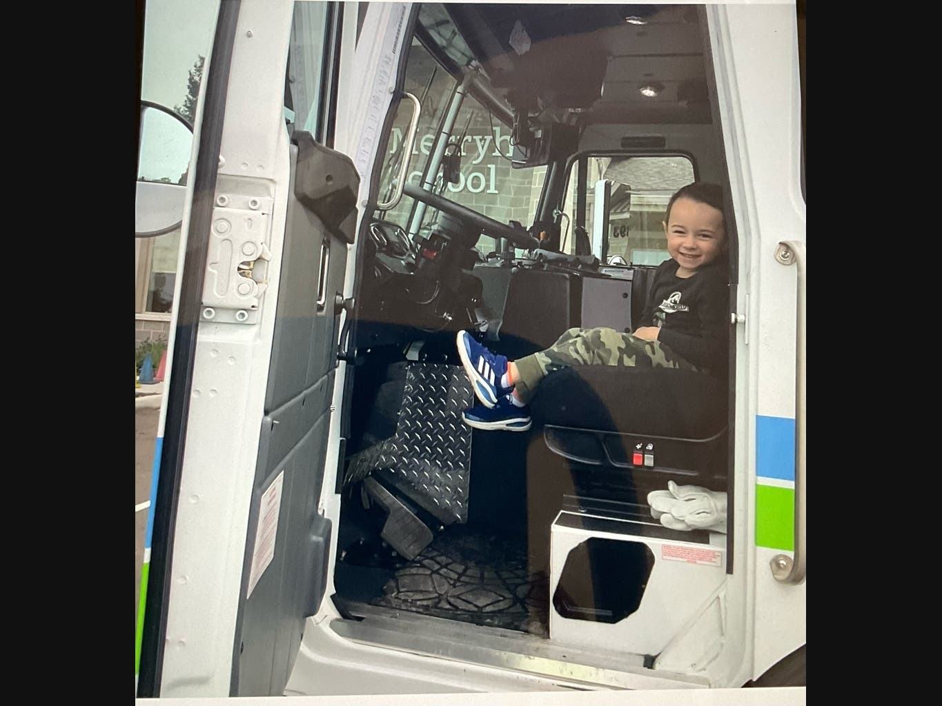 News small post card thumbnail