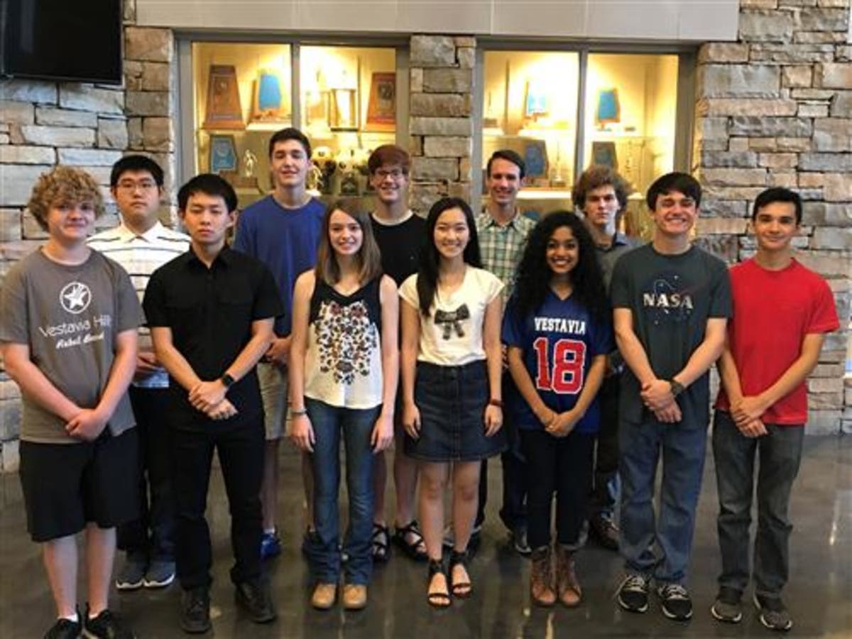 12 Vestavia Hills High Schools Students Named National Merit