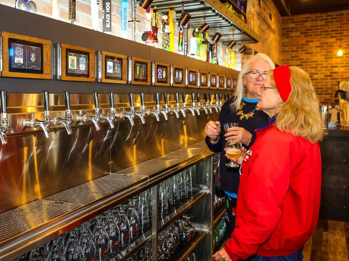 8 Thousand Pizza has a unique taproom setup. 