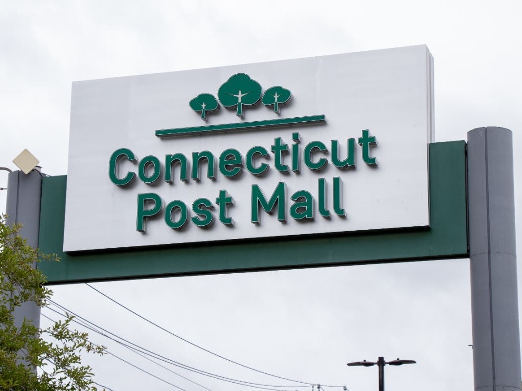 The mall is offering a full slate of family-friendly activities this summer. 