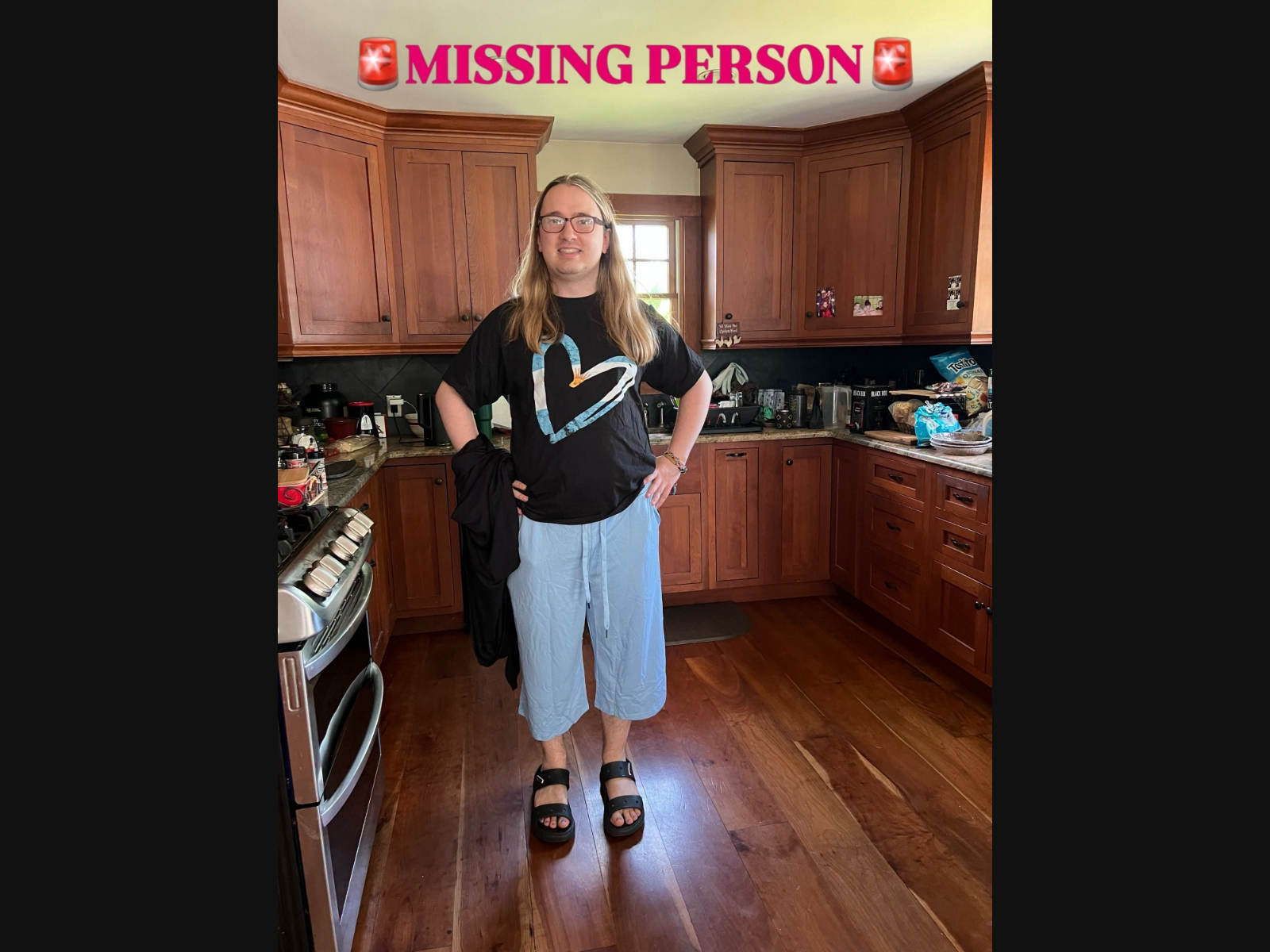 Police are asking for the public's help in finding a missing person. 