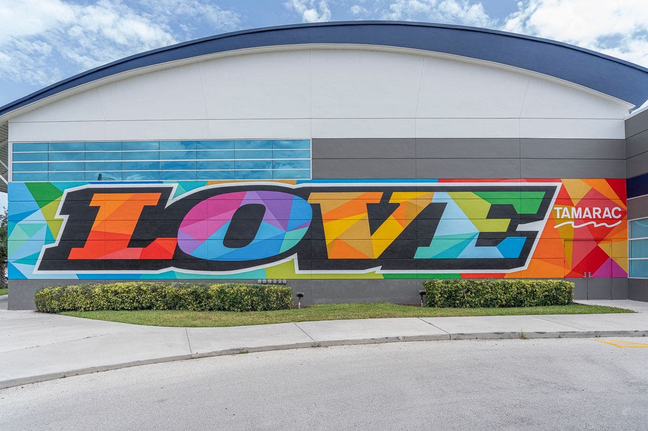 ‘Lead with Love’ Mural Debuts in Tamarac