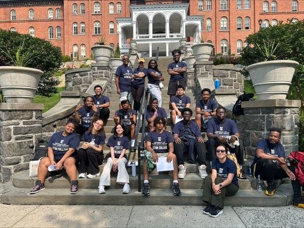 News small post card thumbnail