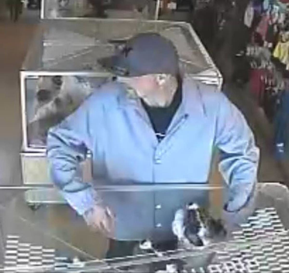 Man sought in connections with dognapping at Centennial pet store, via Arapahoe County Sheriff