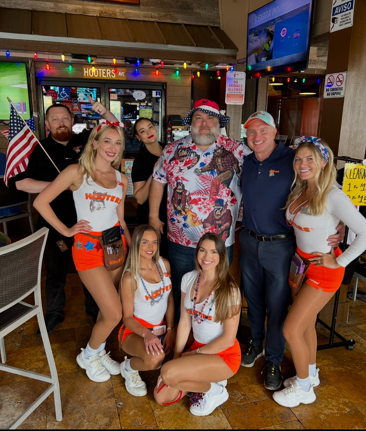 Hooters Fort Myers Celebrating 40 Years, Party with us on March 28
