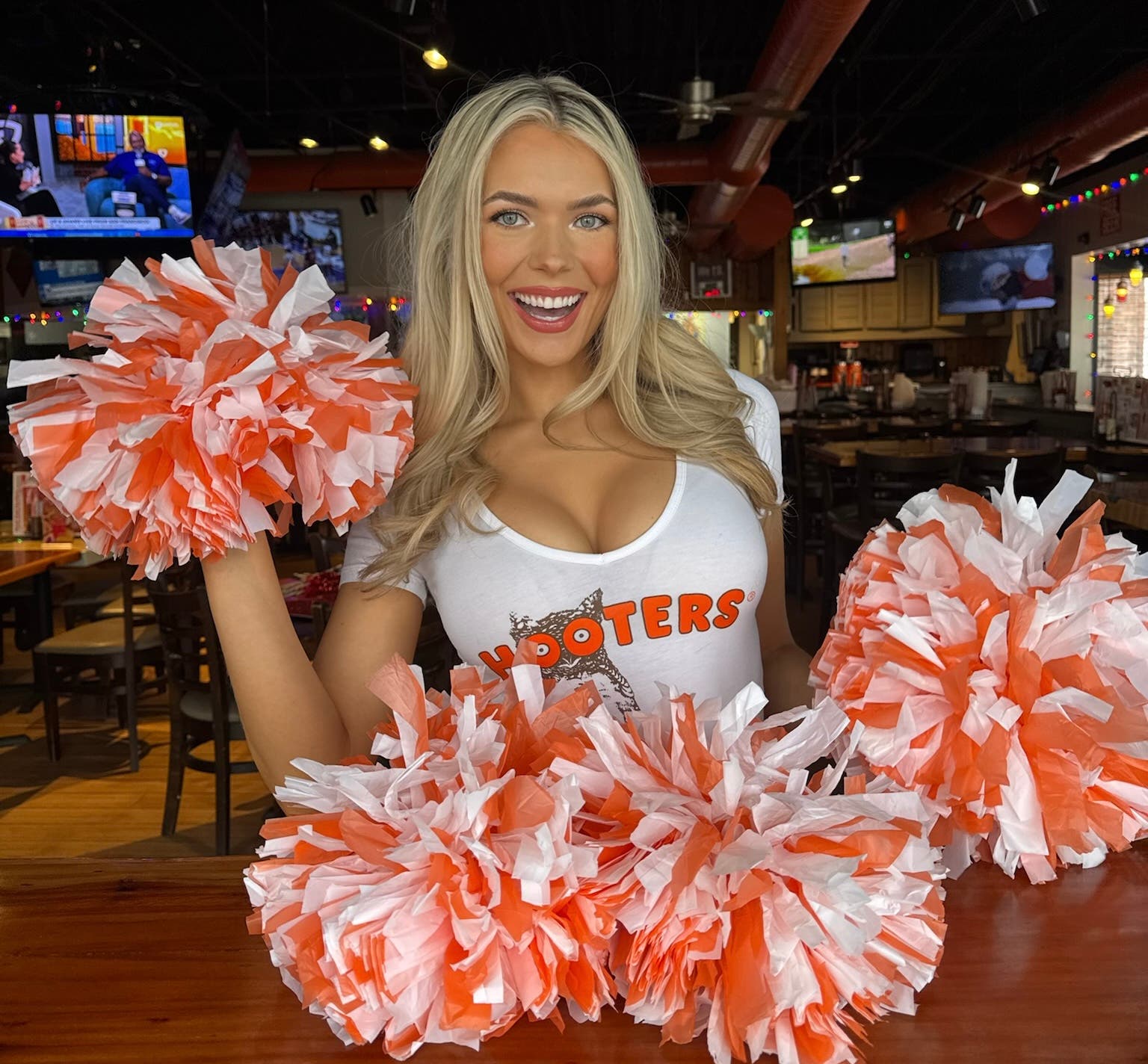 Football Draft Party Starts at Hooters this Thursday 