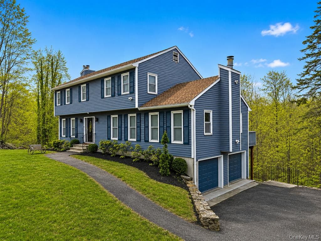 Open House in South Salem 1-3pm