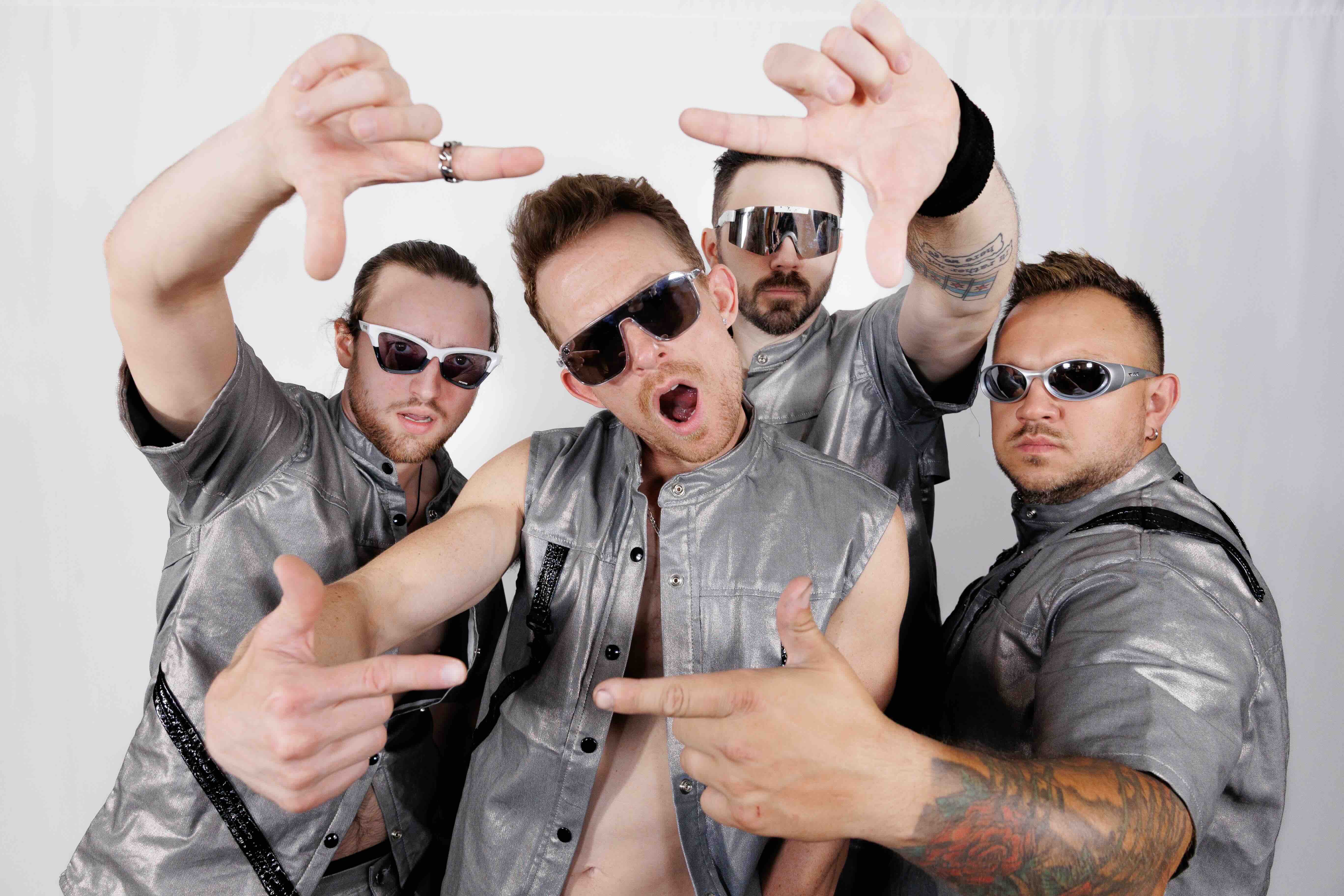 Fool House - The Ultimate 90's Party: The Millennium Tour