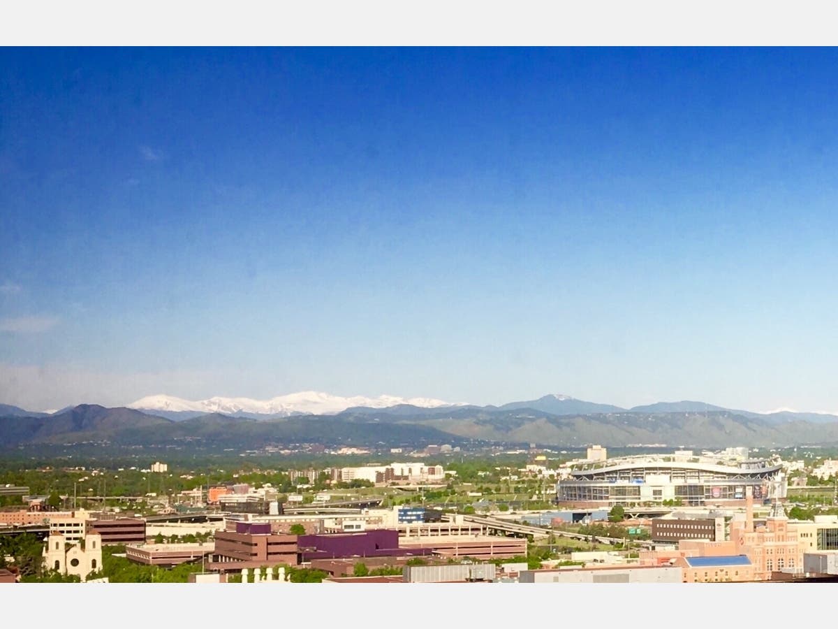 Stay-at-home orders are in place in most U.S. states, but cellphone tracking data shows wide variations in compliance.