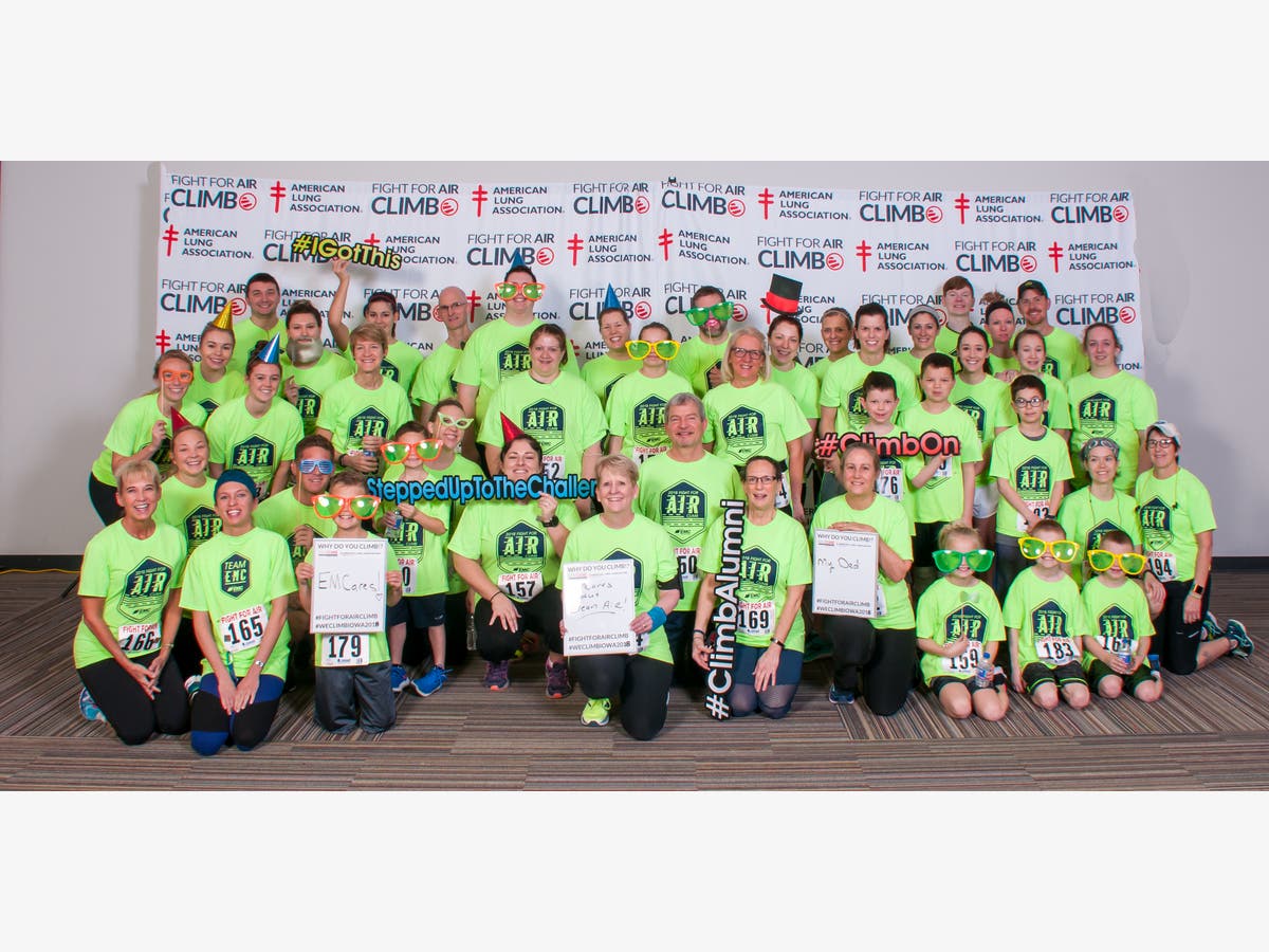 EMC Insurance Companies Team at the 2018 Fight For Air Climb