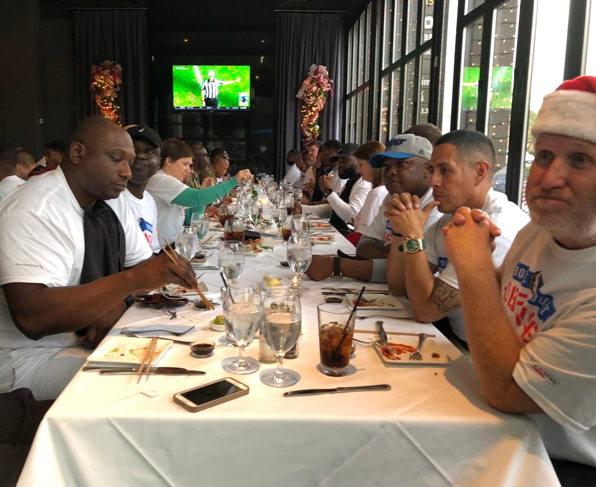 Seats for Sailors Glass Room