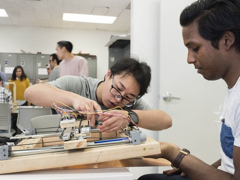 Low-income student from NYC public schools are eligible for NYIT's FASTRAC scholarships.