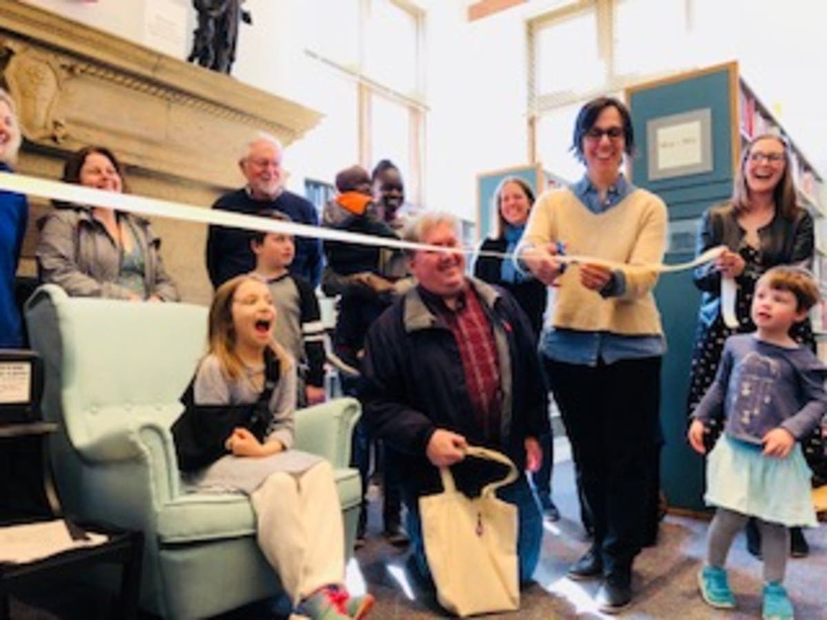 News small post card thumbnail