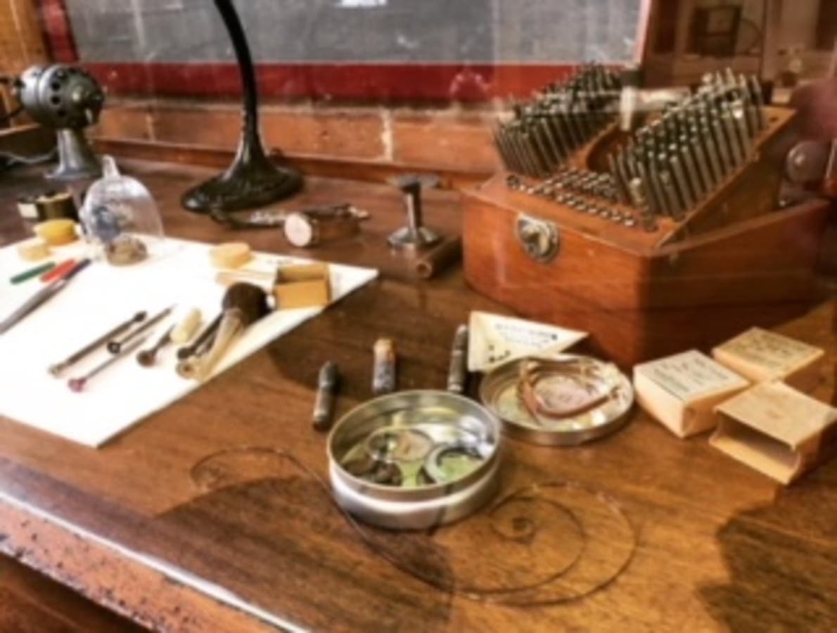 News small post card thumbnail