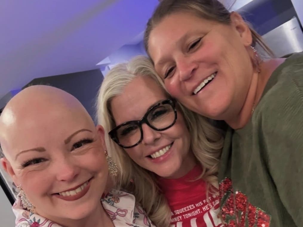 https://patch.com/img/cdn20/users/22973128/20260731/052240/styles/patch_image/public/friends-elizabeth-hurley-heidi-mesa-and-katie-avila___31170106342.jpg