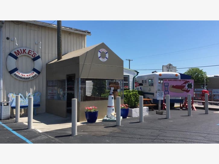 St. Clair Shores Restaurant Getting Rooftop Food Truck St. Clair