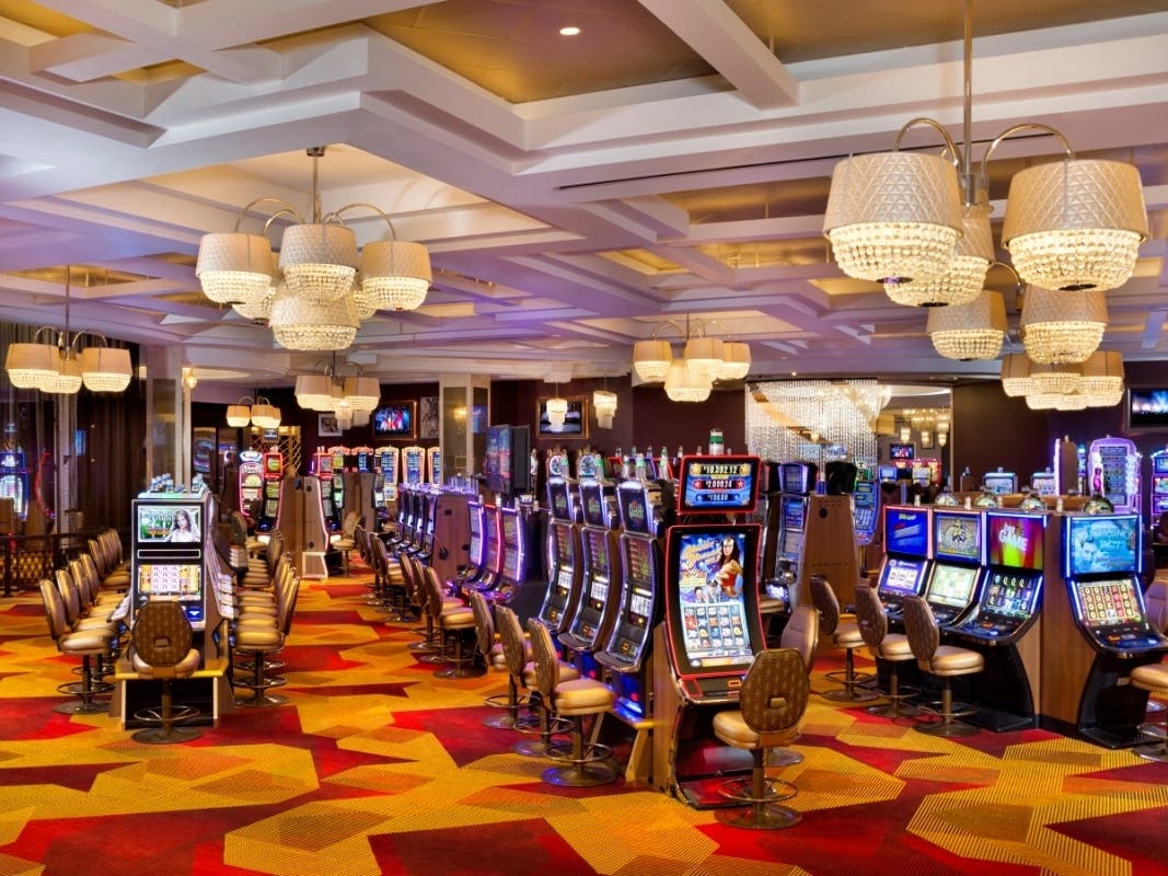 Seminole Hard Rock Casino has agreed to temporarily close its casinos in Tampa and Hollywood beginning at 6 p.m. Friday, March 20.