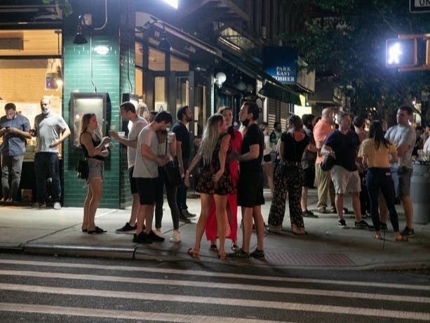  A proposal to require that patrons of outdoor dining areas wear face masks and be seated while eating and drinking has been voted down by the Hillsborough County Commission.