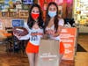The 11 Tampa Bay area Hooters locations are giving customers who pick up their Super Bowl orders early an assist for their next visit. 