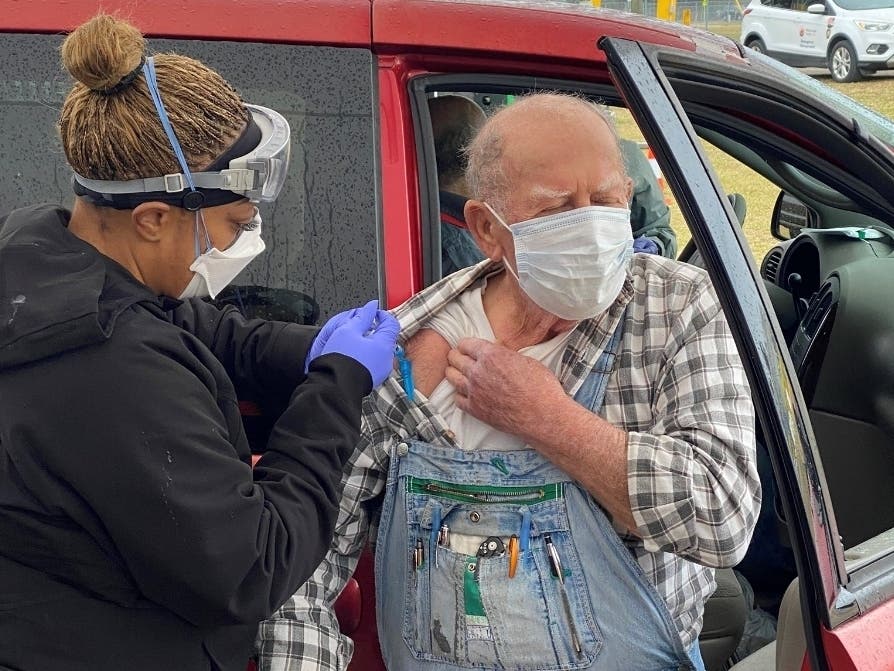 Following complaints of long lines of cars backed up at the state-run coronavirus vaccination site at the University Square Mall, the state has decided to move the site to a parking lot near Raymond James Stadium. 