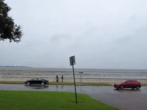 The Tampa Police Department is urging residents not to venture out on sightseeing excursions around Tampa.