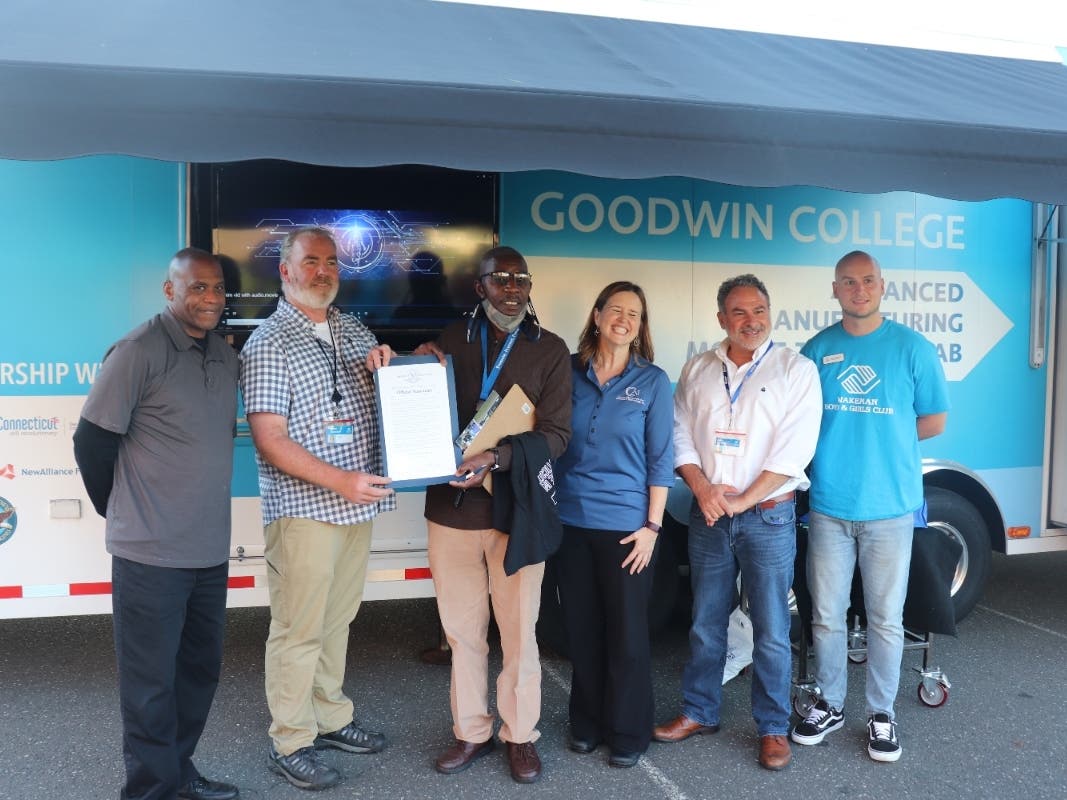 News small post card thumbnail