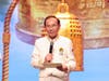 Dr. Hong, Tao-Tze, Zhang-men-ren (Grandmaster) of Tai Ji Men, prepares to articulate the deep significance of ringing the Bell of World Peace and Love during a nonprofit cultural celebration marking Tai Ji Men Qigong Academy’s 60th anniversary in LA.