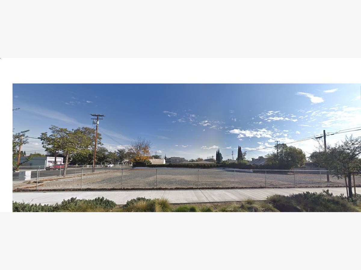 Under Santa Ana's plan vacant parcels such as these would sell for private development, not public parks