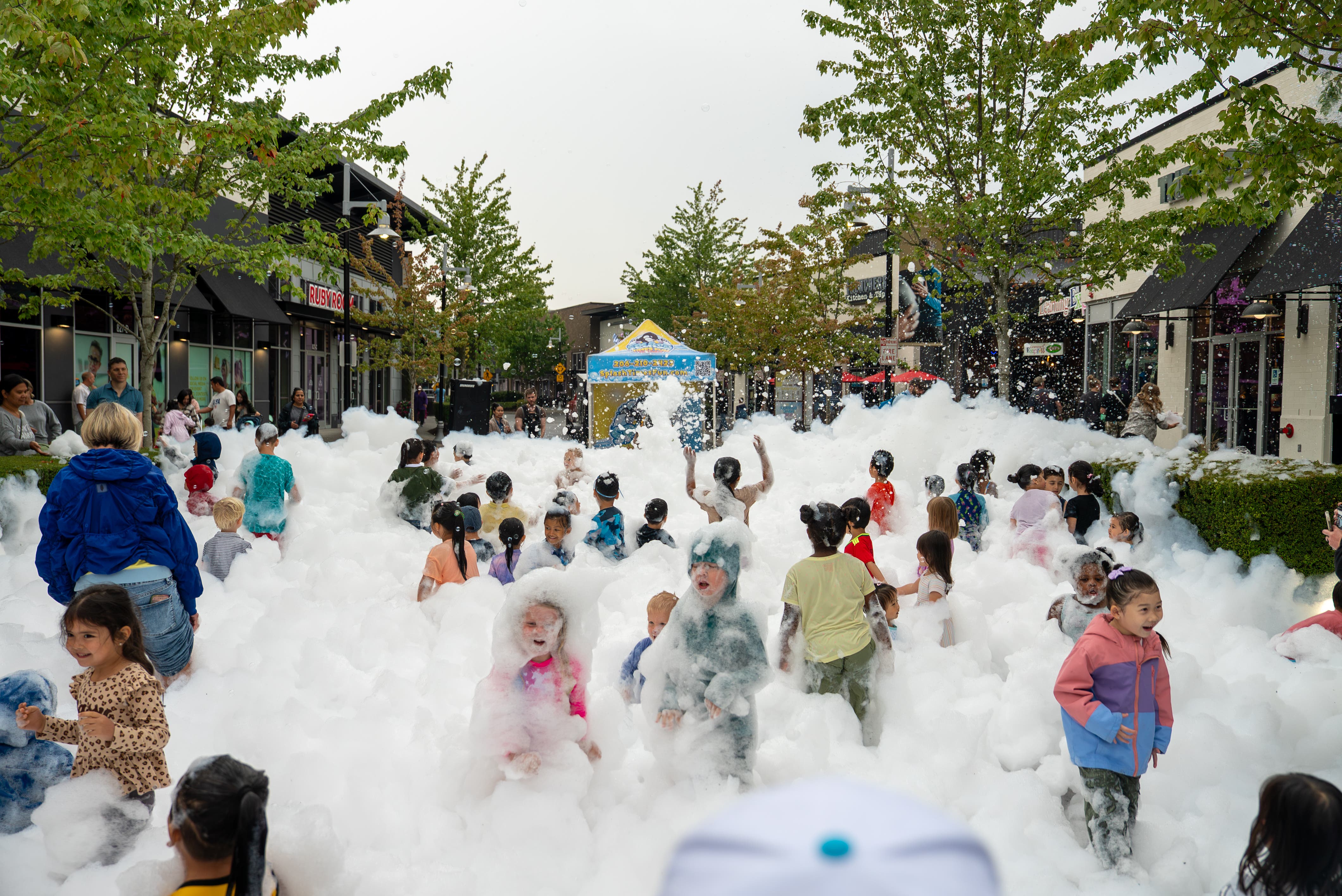 August Bubble Maniacs: The Landing Brings Bubble-Filled Family Fun