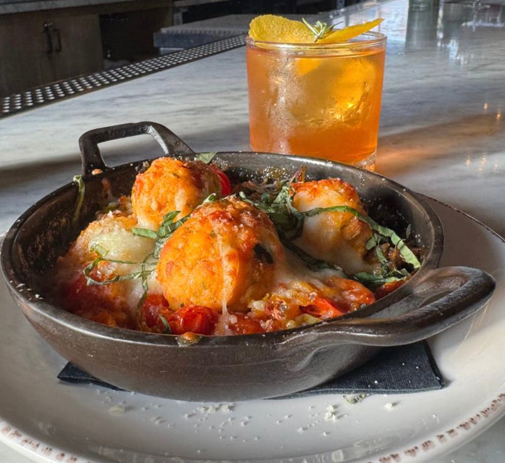 Mini Skillet Tasting at the Farmhouse Bar