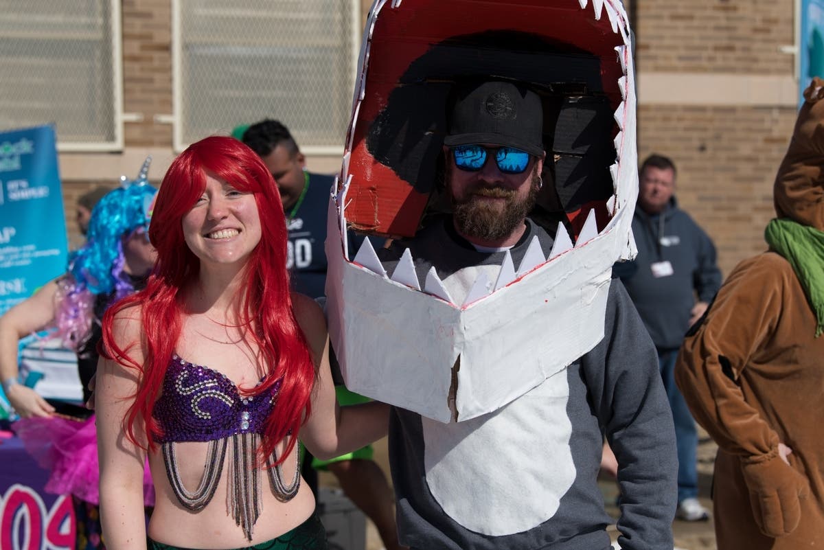 Male and Female Costume Contest Winners