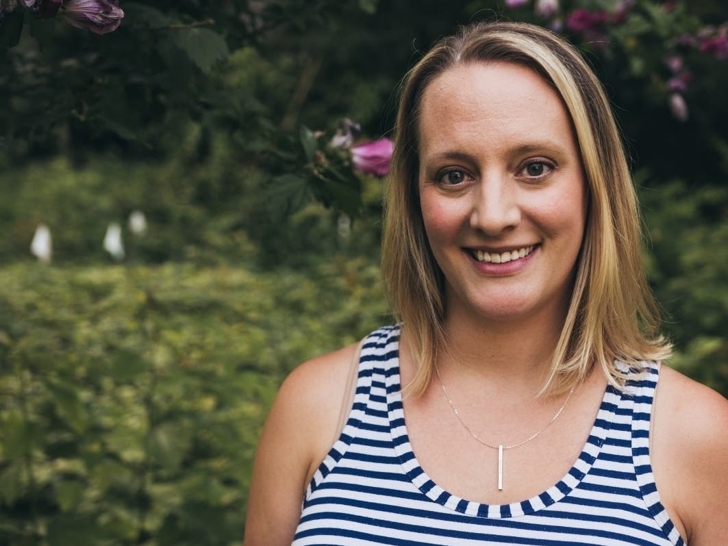 Alanna Gallo is a parenting blogger and the author of "Simply Play: Everything You Need to Know about the Most Important Part of Childhood​." She also runs Play Learn Thrive, a local business that advises parents and educators on the best practices for pl