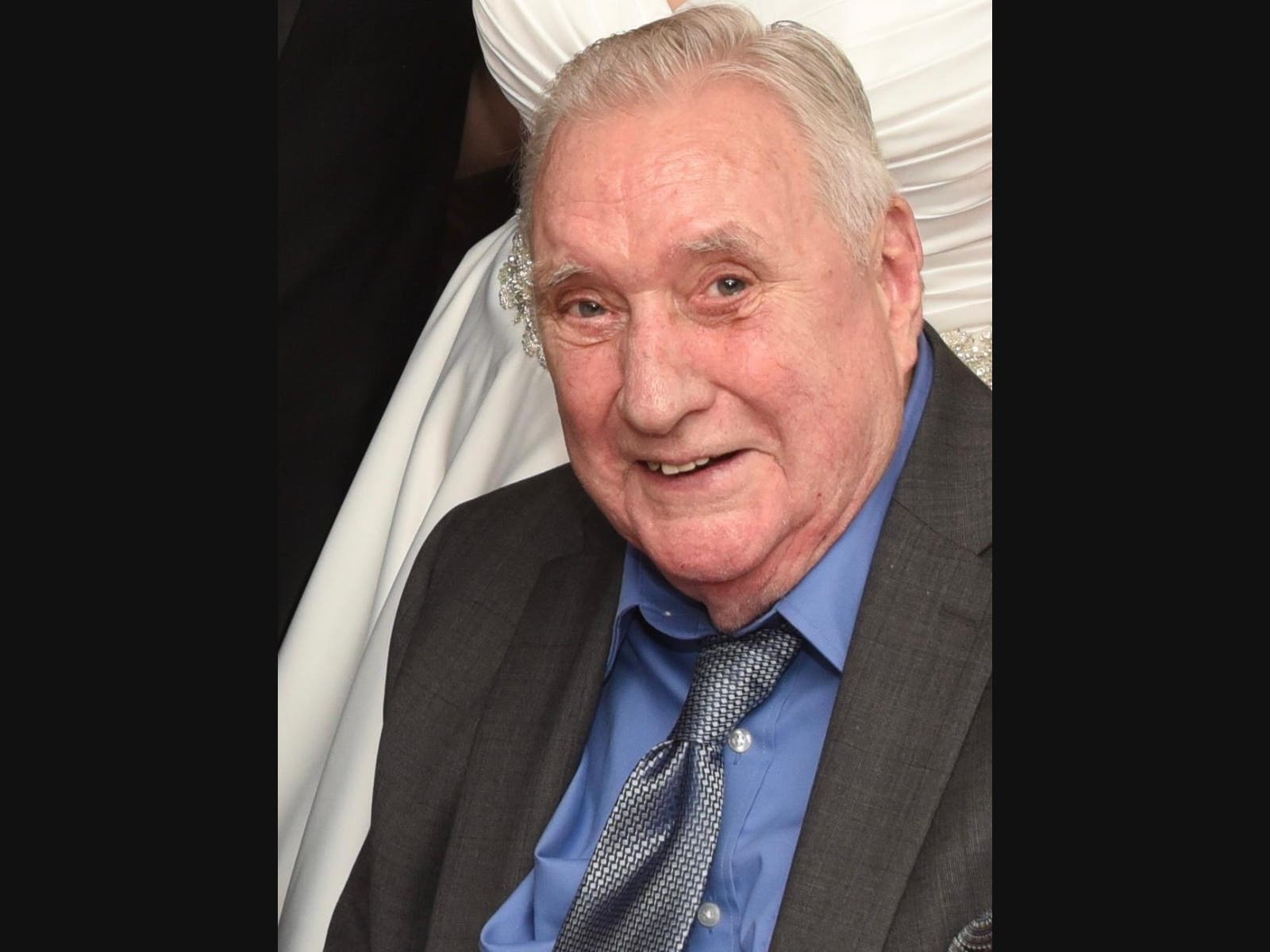 Mr. David H. Beneway, age 81, of Brookfield, passed away peacefully on Wednesday November 17, 2021. 