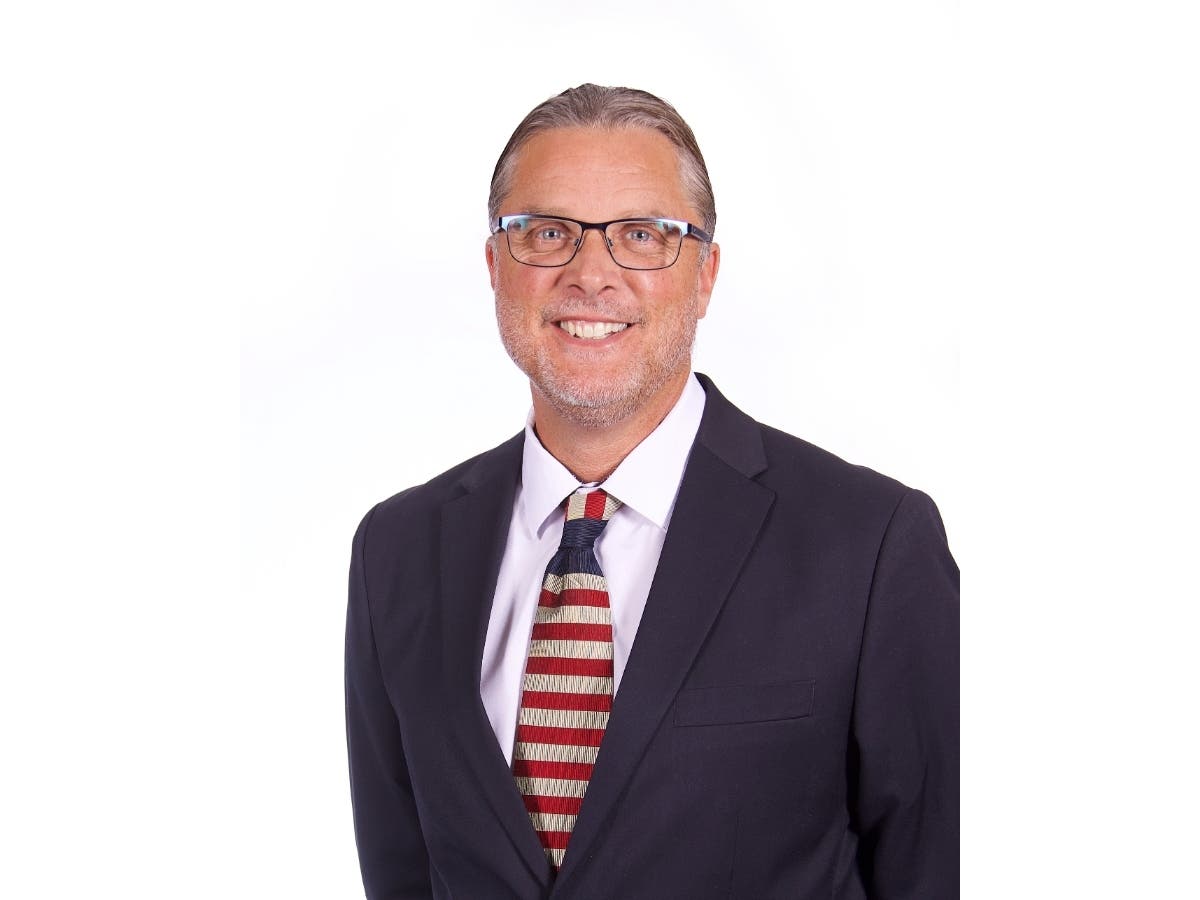 Darin Bershefsky is running for election to the Region 9 Board of Education​ as a Republican​.