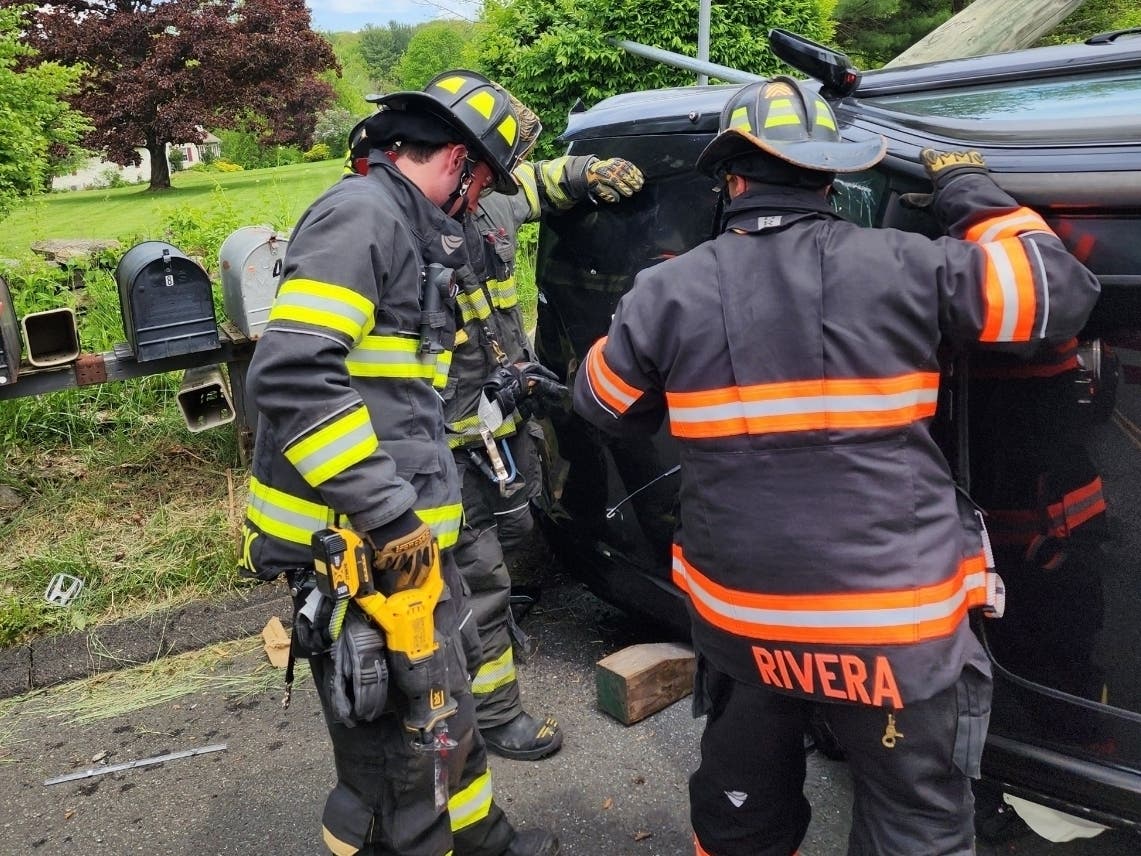 Danbury Emergency Crews Rescue Motorist Trapped In SUV After Crash ...