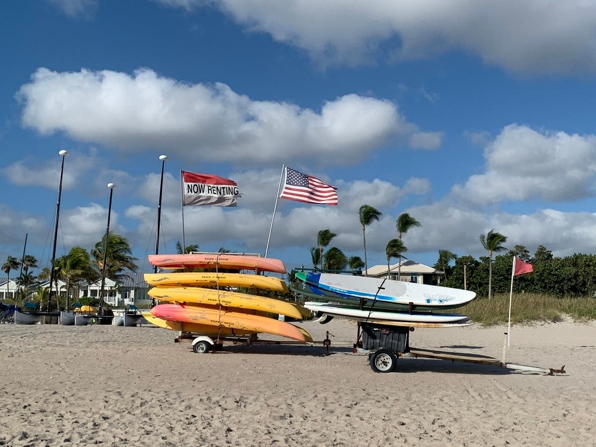 It's Bungalow Time, Baby: 'Cozy' Clinton Getaways Are Just A Short Walk To Beach