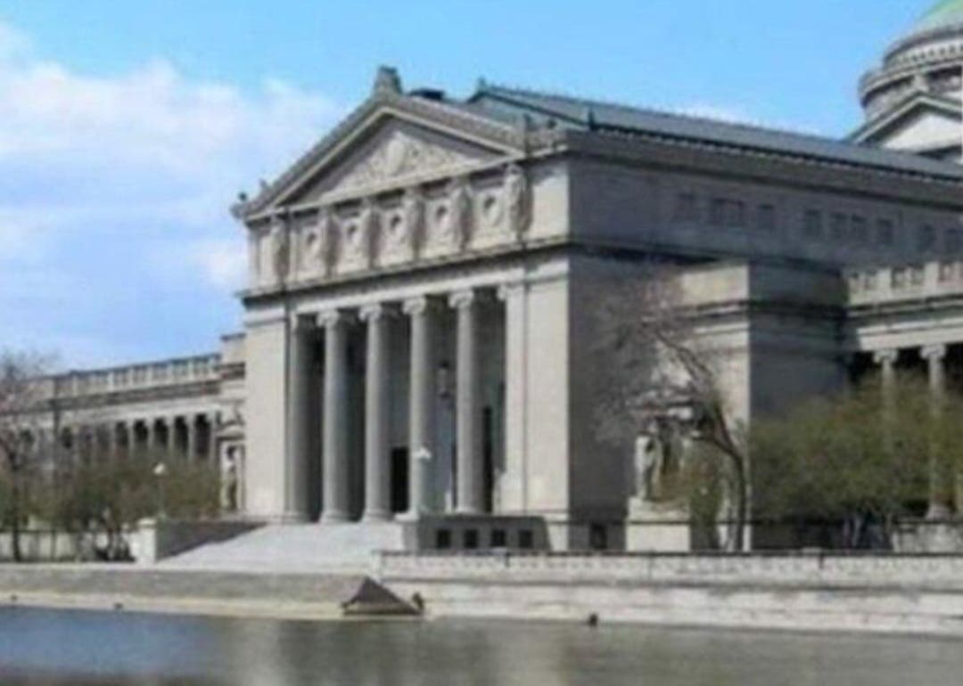 Griffin Museum of Science and Industry Via Luxury Coach Bus For Adults 45+