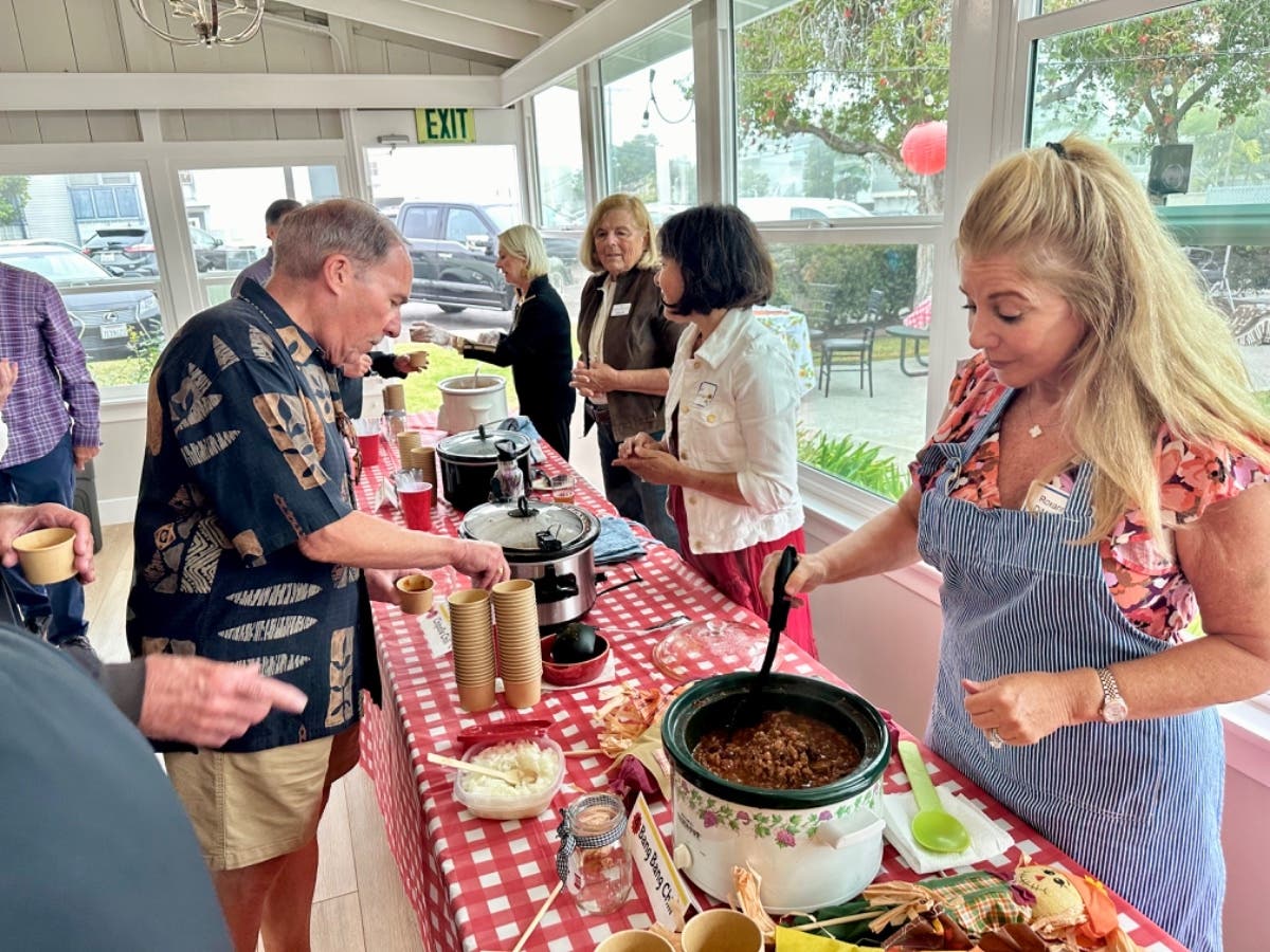 DPWC members, family and friends came together for the philanthropy’s 8th annual chili cook off hosted at Community House on October 5th. 
