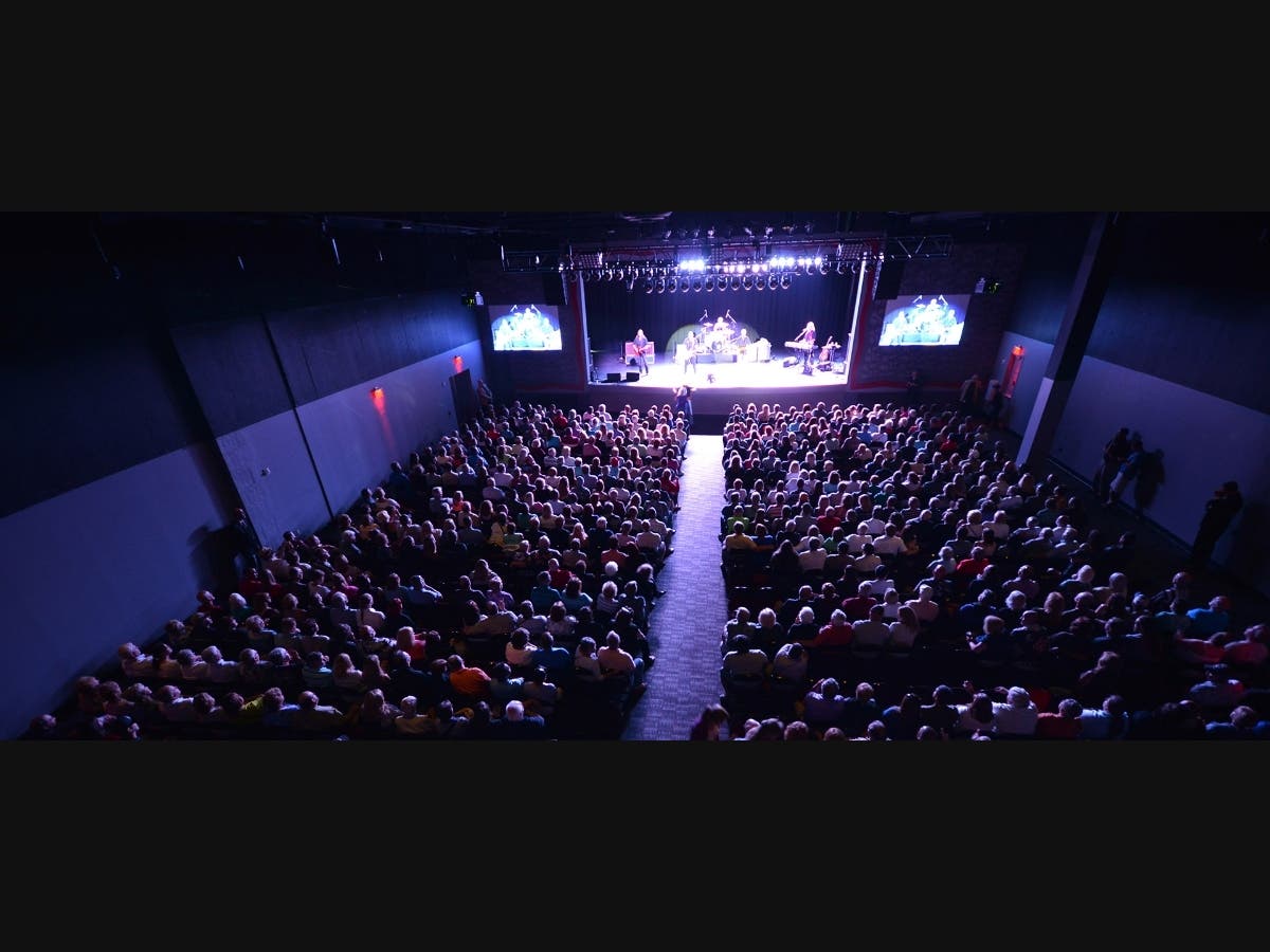 The Event Center at Hollywood Casino is the best place to watch Charles Town events. Experience the biggest stars up-close and personal in live concerts, stand-up comedy shows, and high-production magic and game shows.