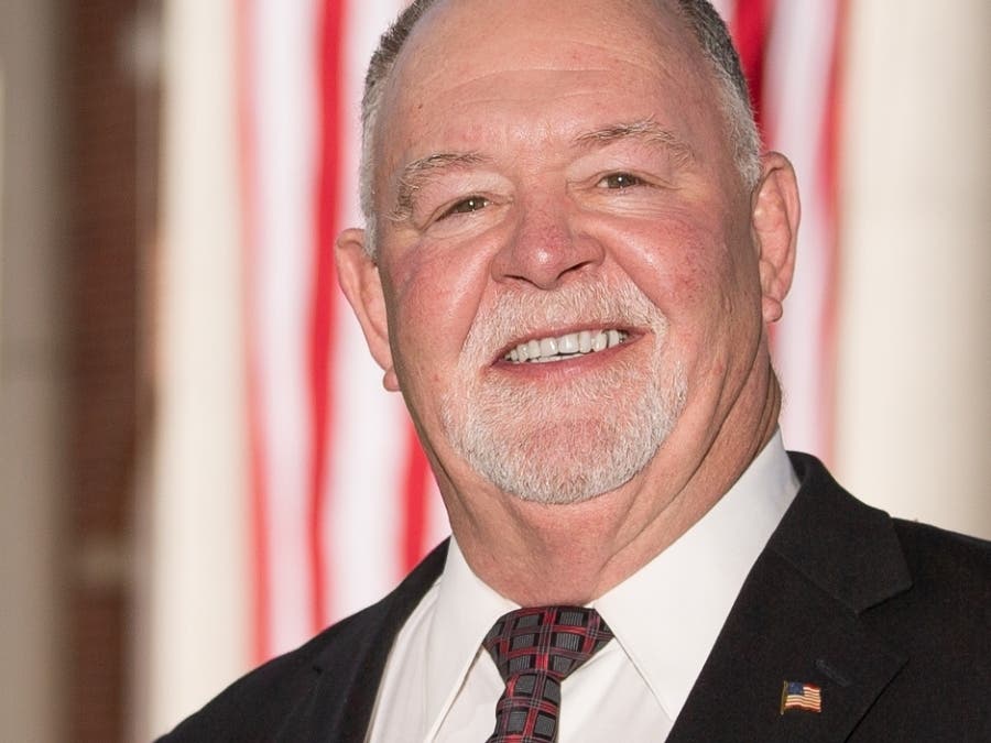 Thomas Reynolds,​ the chair of the Braintree Electric Light Board, has announced he's running for mayor.