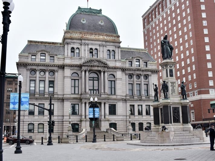 The council's resolution charges Selleck with violations of the city code of conduct, anti-bullying policy, anti-harassment police and the workplace violation policy, as well as creating a toxic work environment and inappropriate management.