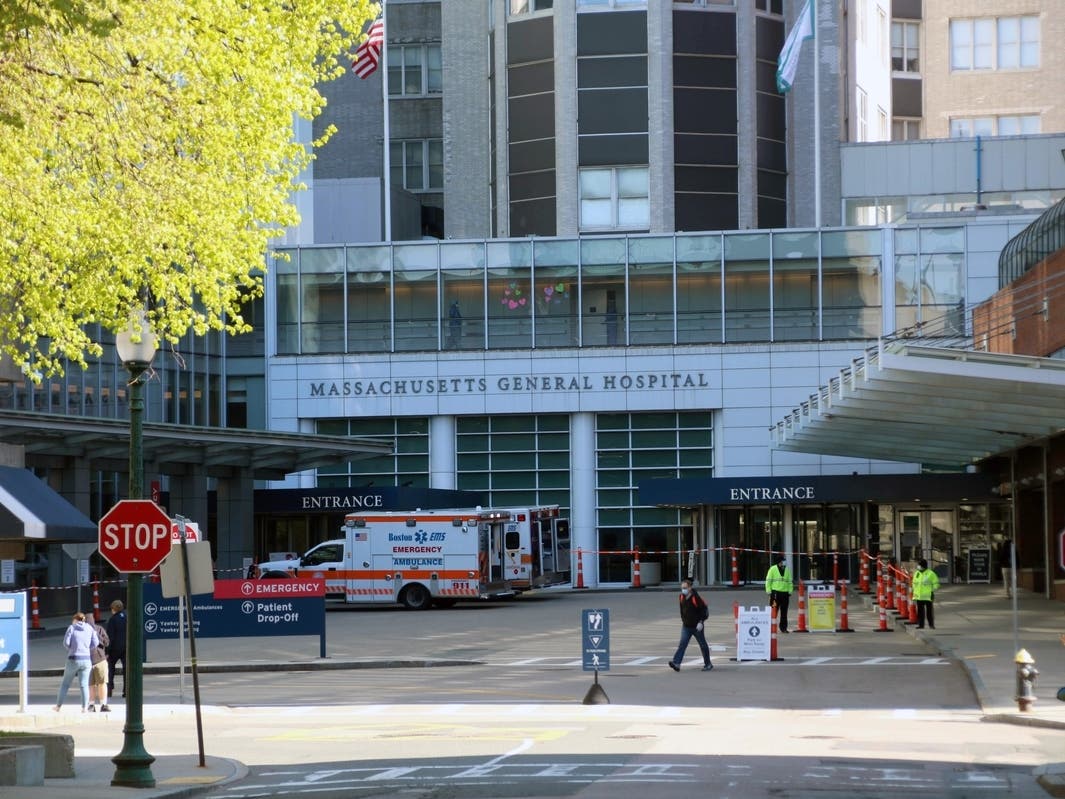 The average hospitalizations went from 557 last week to 592.3. As of Wednesday, 616 Massachusetts residents were hospitalized with COVID-19.​