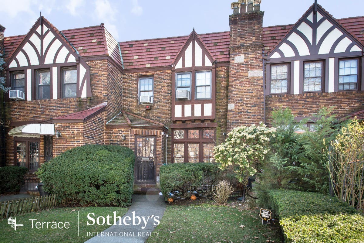 Jun 28 Open House Sunday June 28th 1 3 PM 67 42 Ingram Street 