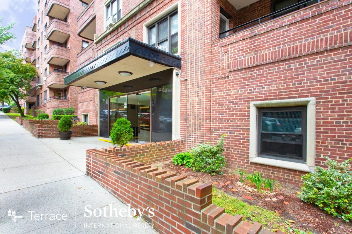 Nov 7 OPEN HOUSE! Jr 4 CoOp In Kew Gardens With Terrace 3B Forest