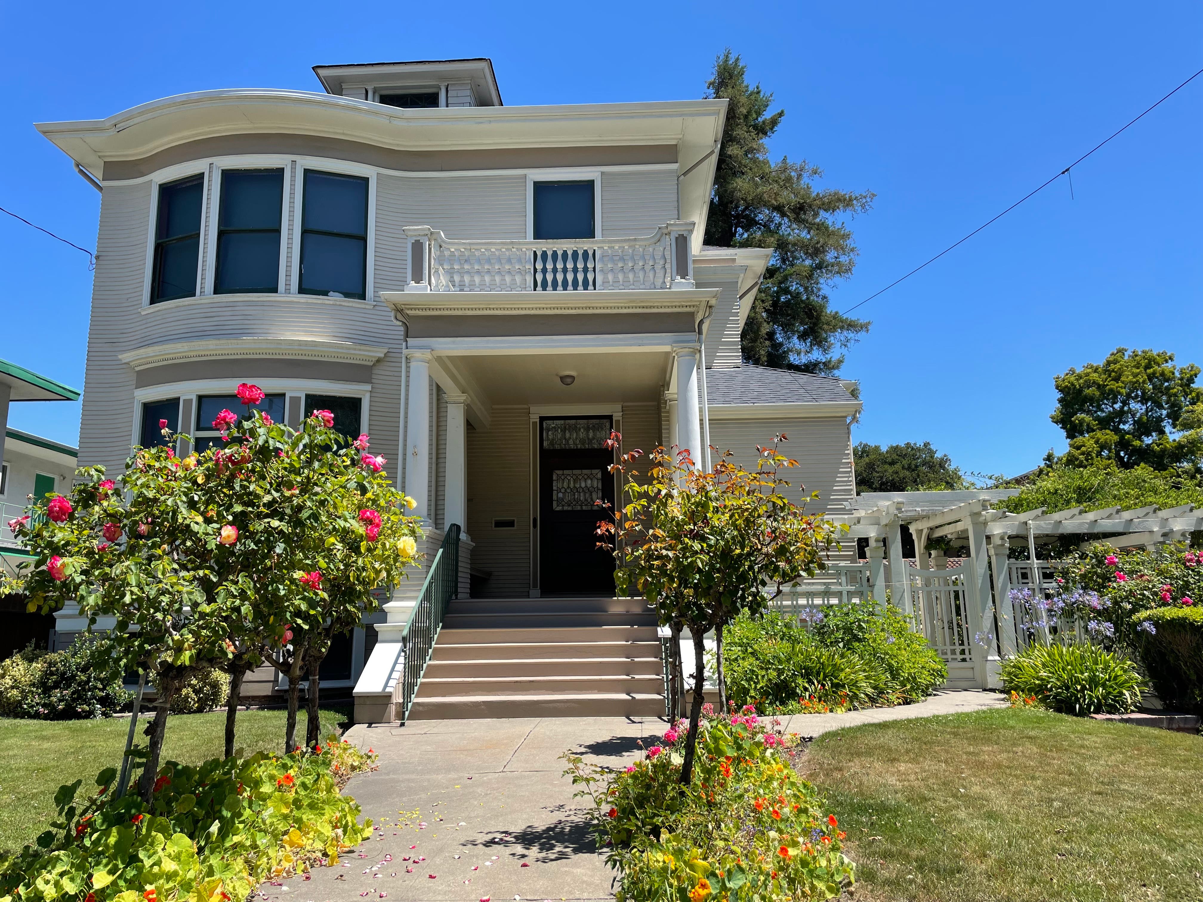 Historic house and garden tour