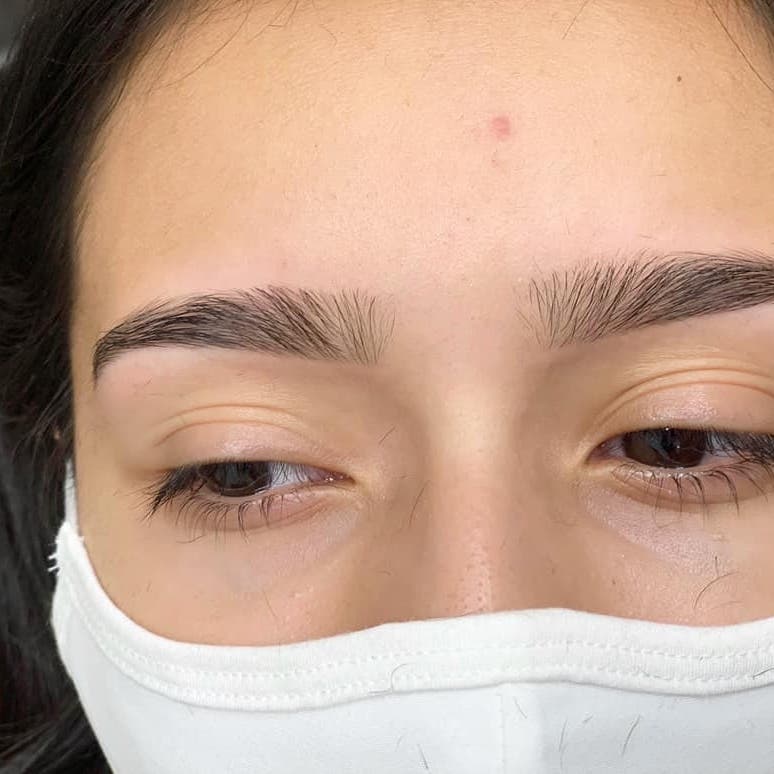 Karma Eyebrow Threading and Henna