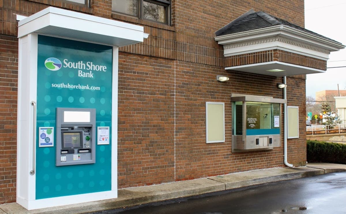 South Shore Bank Has Moved Around the Corner in Columbian Square ...