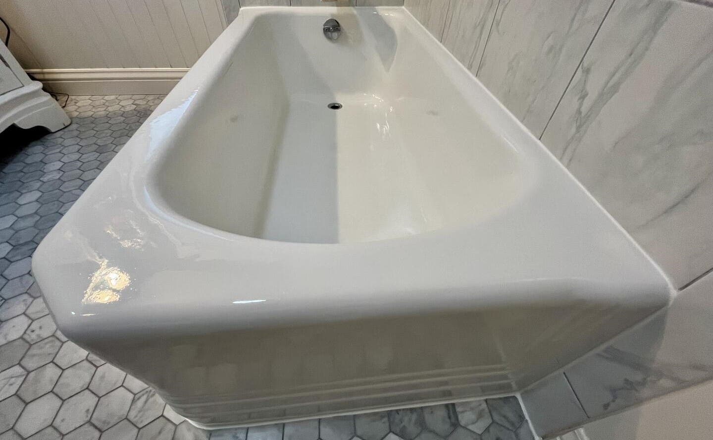 Bathtub Refinishing Concord California (925) 516-7900